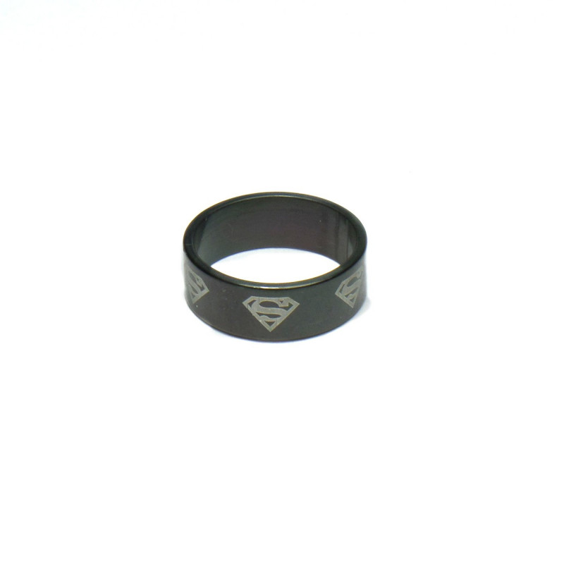 Anello in acciaio Stainless Steel color nero con Simbolo di Superman misura 23